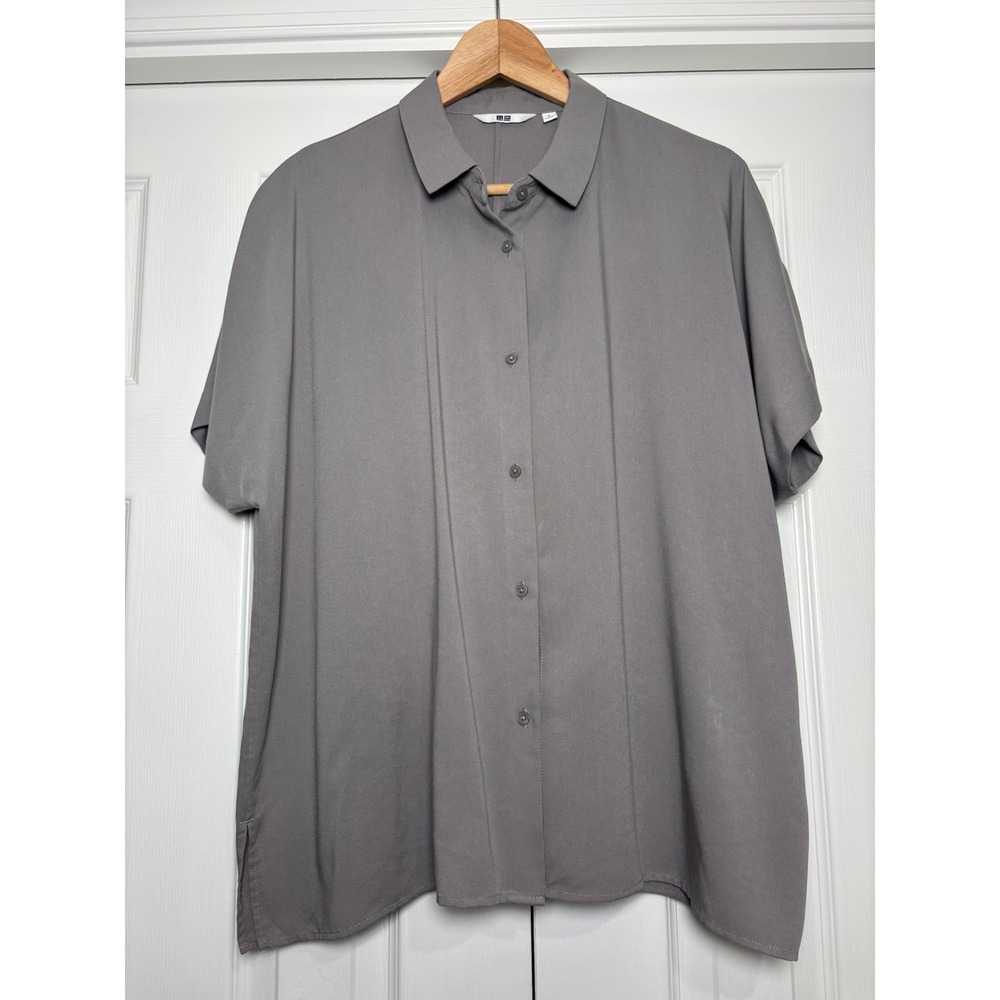 Uniqlo Rayon Short Sleeve Blouse Gray Button Down Shirt L